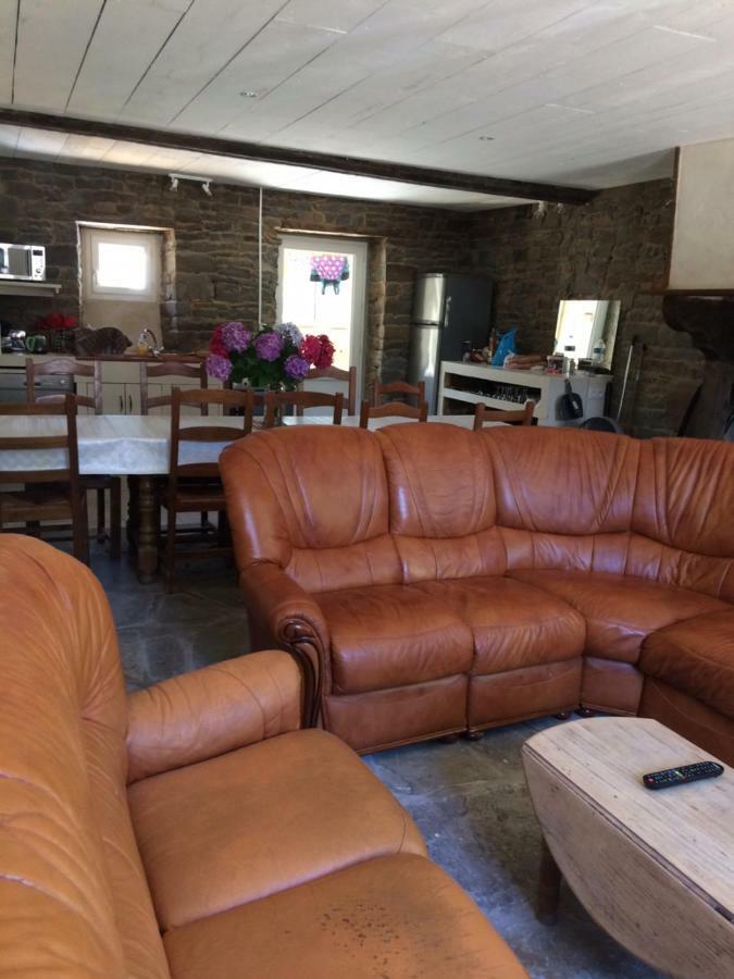 Les Roulottes De L'Airou Hotel Beauchamps  Kültér fotó