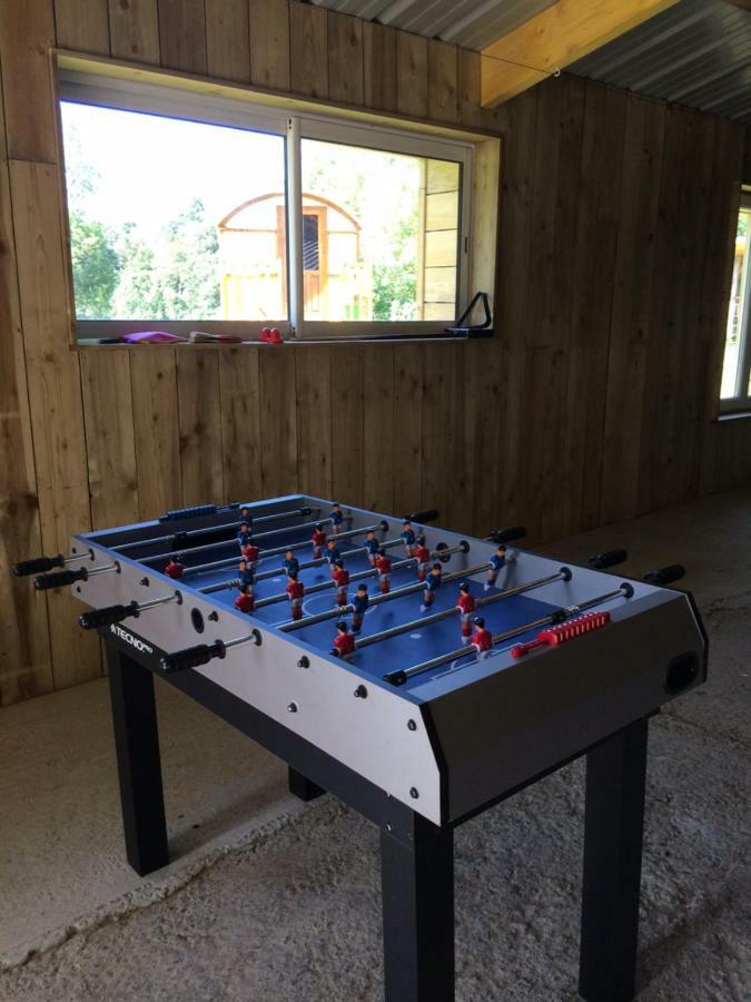 Les Roulottes De L'Airou Hotel Beauchamps  Kültér fotó